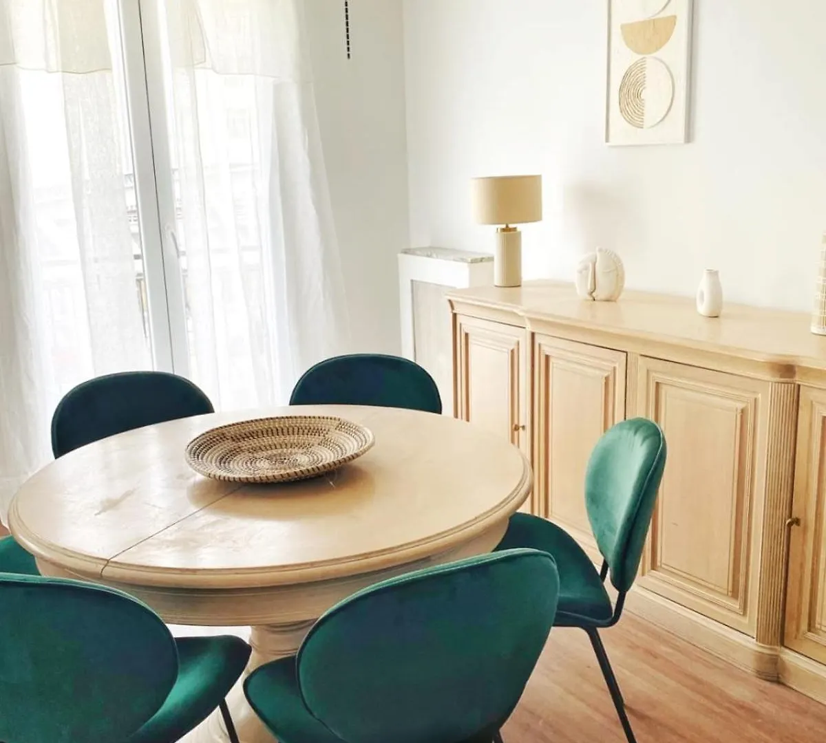 Gare Du Nord - Large Renovated Apartment Paris