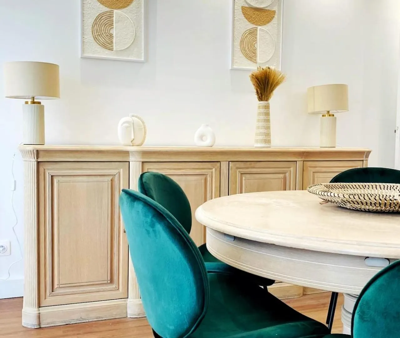 Gare Du Nord - Large Renovated Apartment Paris
